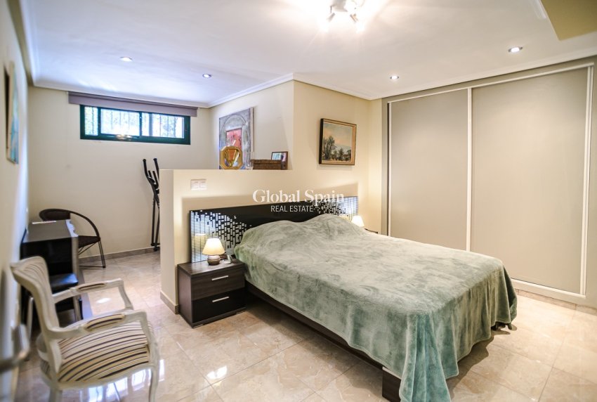 Wederverkoop - HUIS -
TORREVIEJA - LOS BALCONES - LOS ALTOS