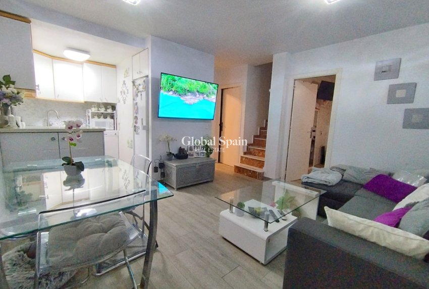 Wederverkoop - HUIS -
TORREVIEJA - LOS BALCONES - LOS ALTOS
