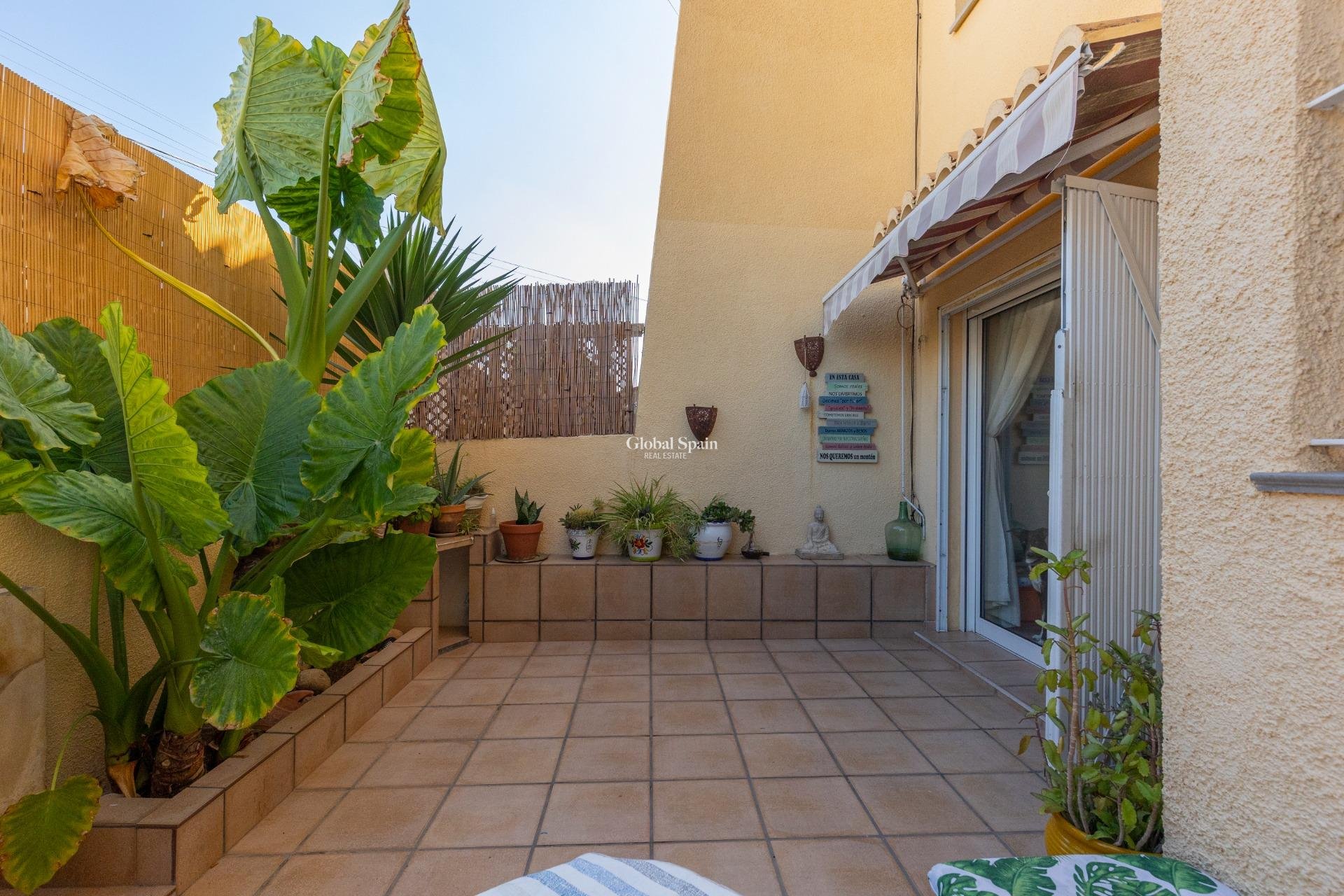 Wederverkoop - HUIS -
TORREVIEJA - LOS BALCONES - LOS ALTOS