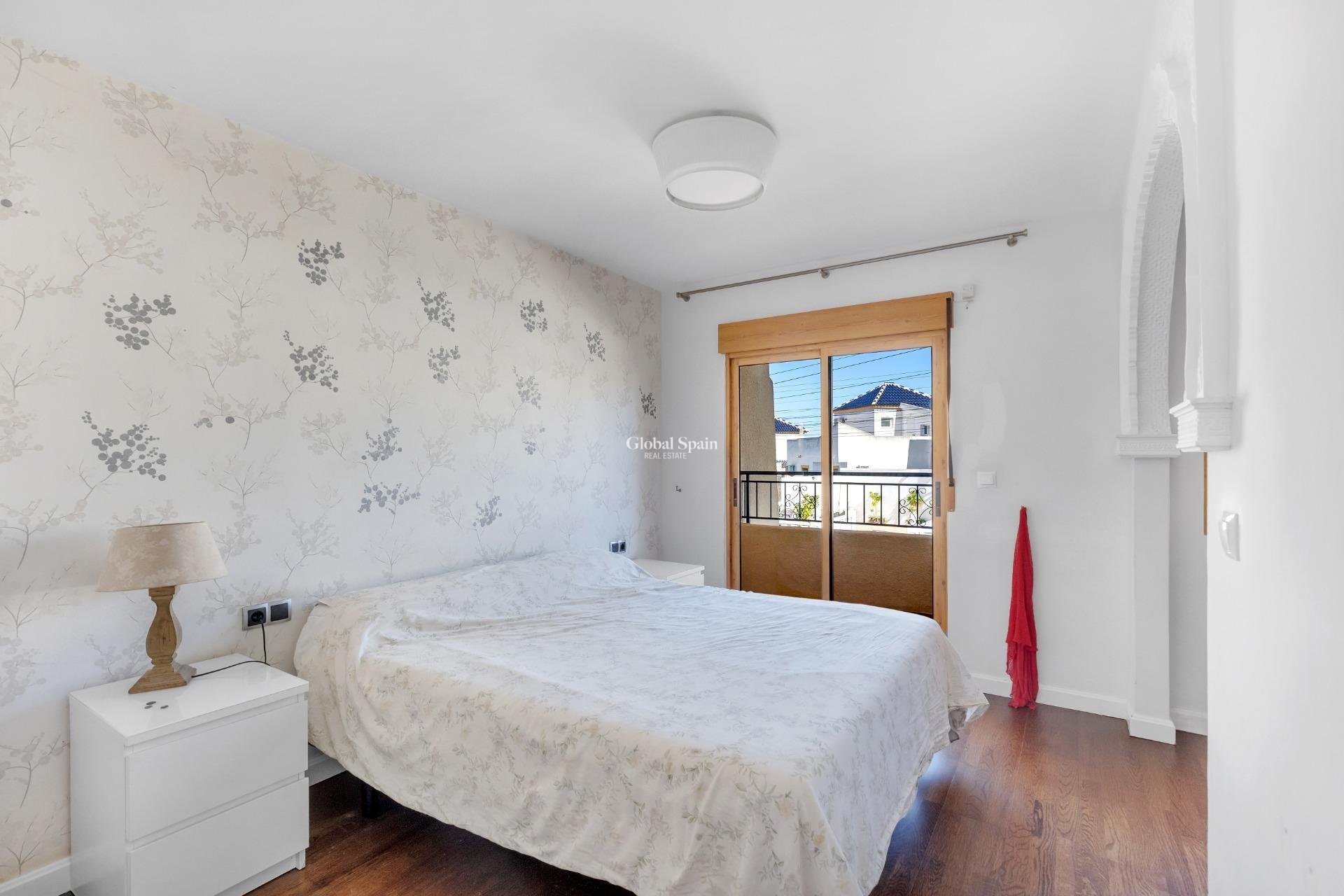 Wederverkoop - HUIS -
TORREVIEJA - LOS BALCONES - LOS ALTOS