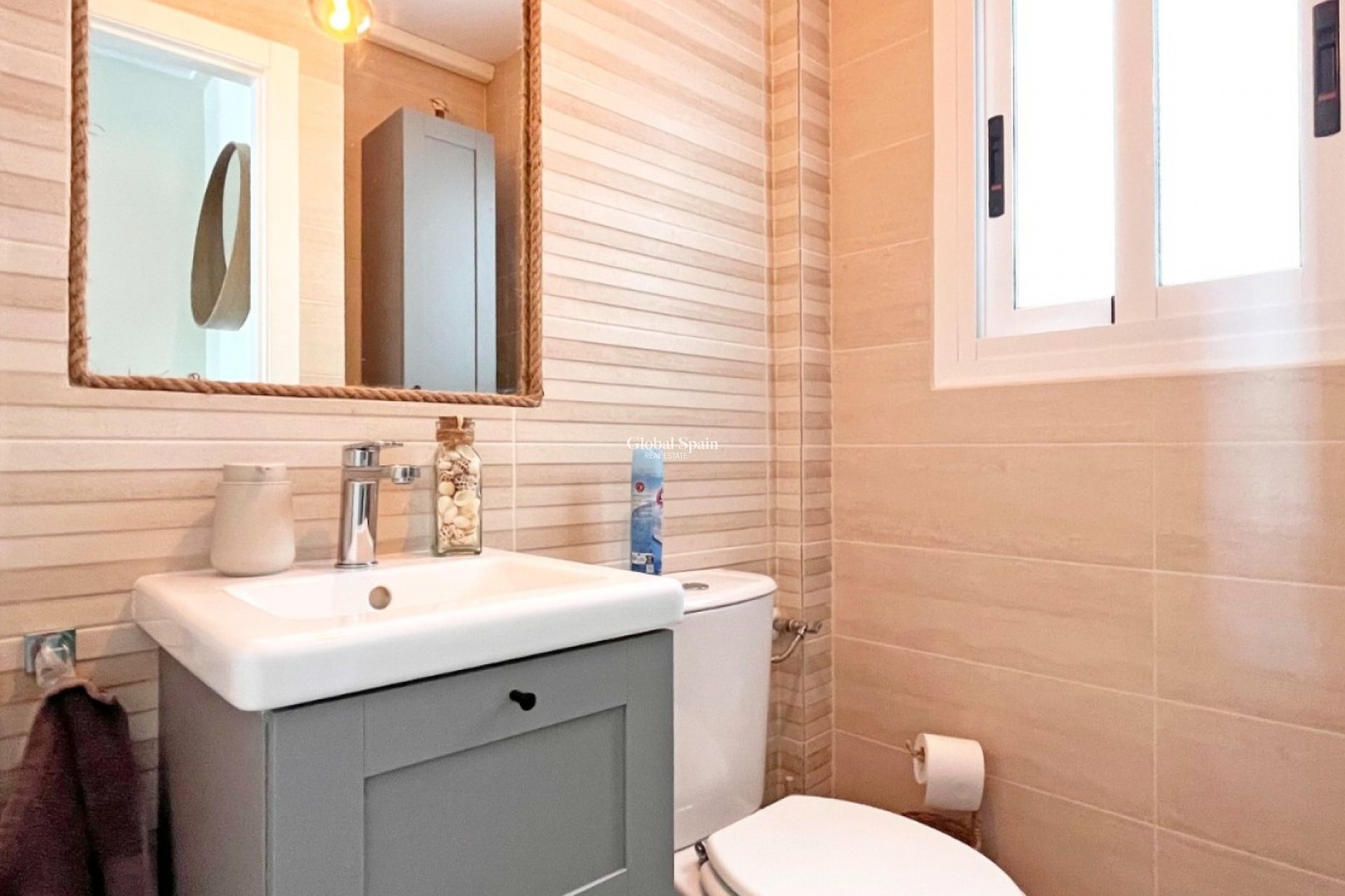 Wederverkoop - Huis -
TORREVIEJA - LOS BALCONES - LOS ALTOS