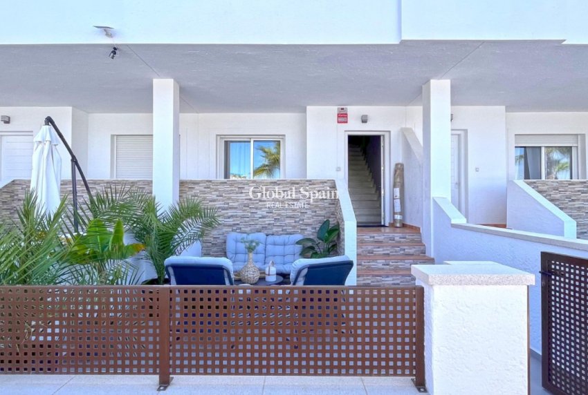 Wederverkoop - Huis -
TORREVIEJA - LOS BALCONES - LOS ALTOS