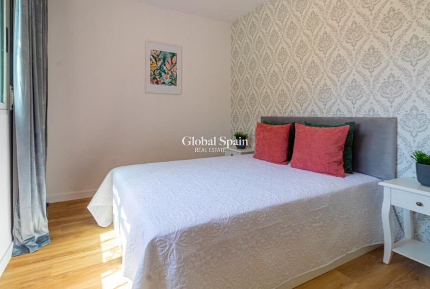 Wederverkoop - Huis -
TORREVIEJA - LOS BALCONES - LOS ALTOS