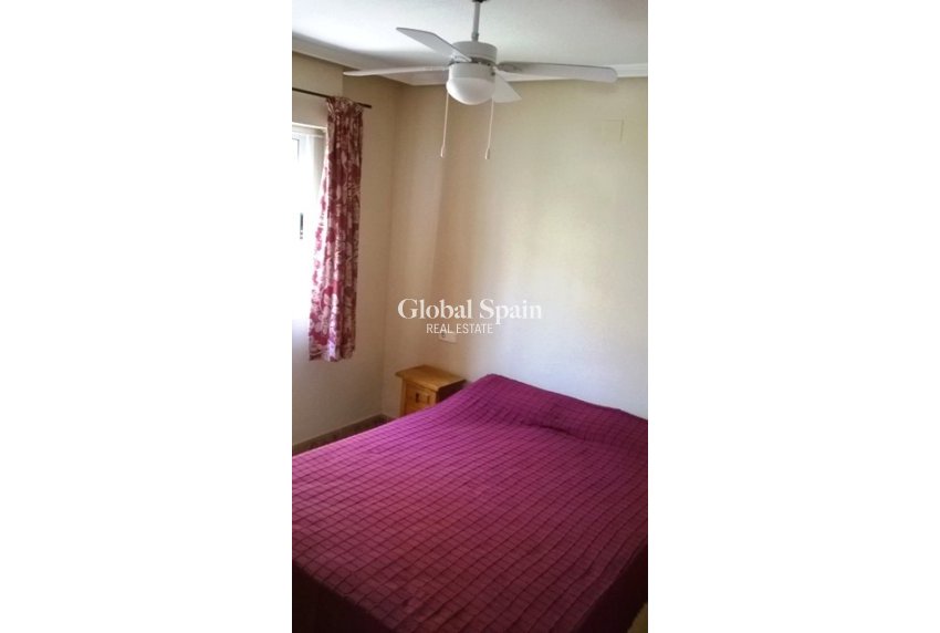 Wederverkoop - HUIS -
TORREVIEJA - LOS BALCONES - LOS ALTOS