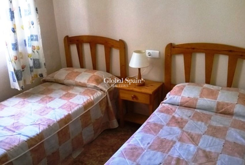 Wederverkoop - HUIS -
TORREVIEJA - LOS BALCONES - LOS ALTOS