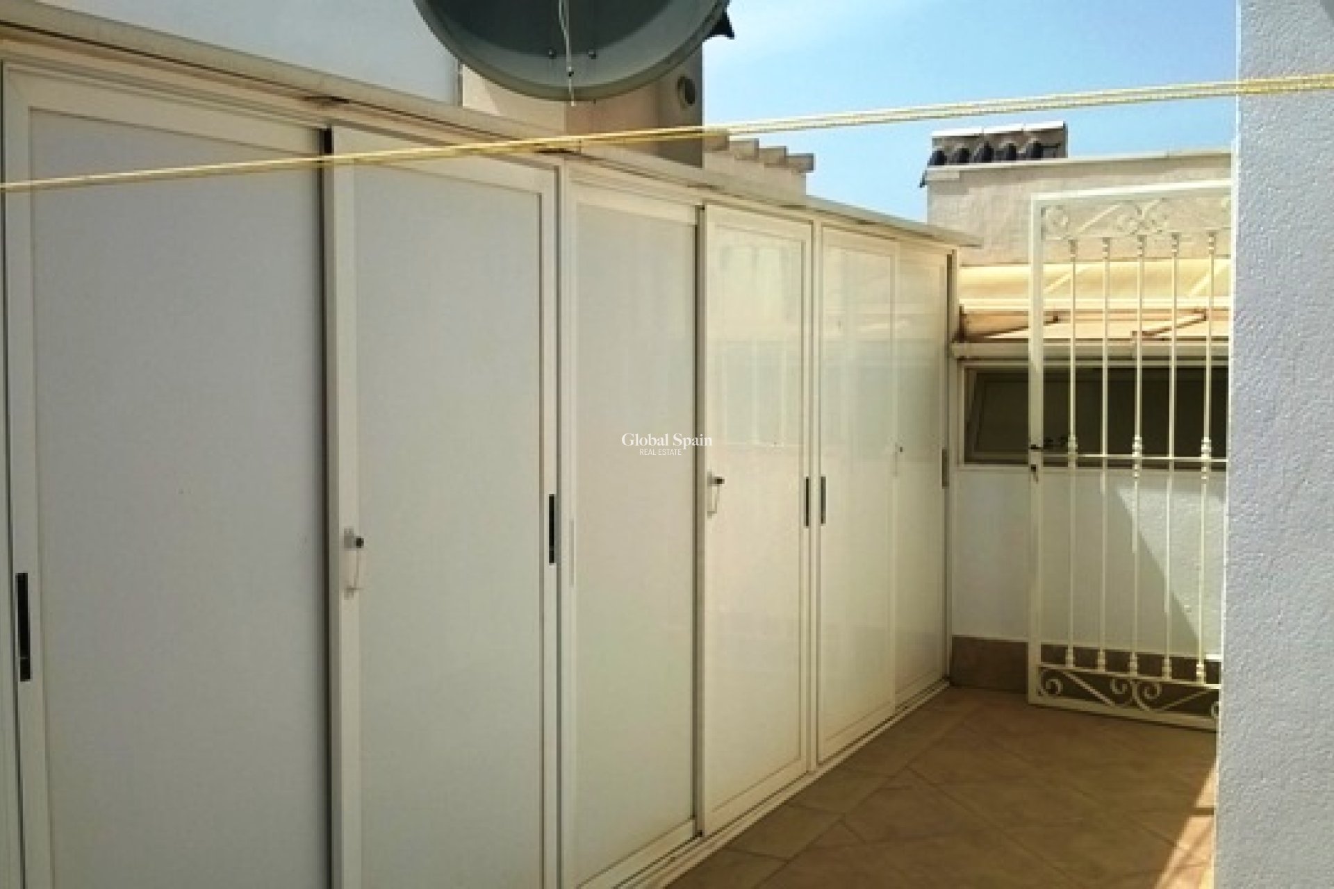 Wederverkoop - HUIS -
TORREVIEJA - LOS BALCONES - LOS ALTOS