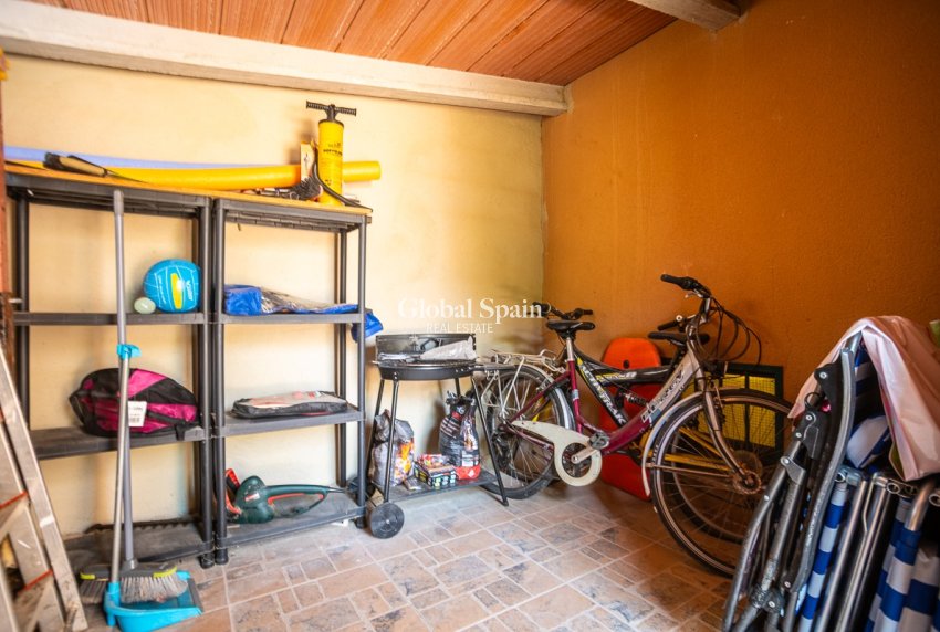 Wederverkoop - Huis -
TORREVIEJA - LOS BALCONES - LOS ALTOS