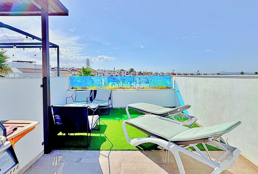 Wederverkoop - Huis -
TORREVIEJA - LOS BALCONES - LOS ALTOS