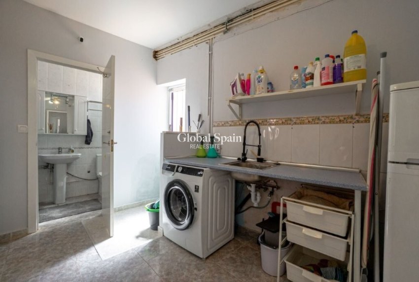 Wederverkoop - HUIS -
TORREVIEJA - Los Frutales/ La Rosaleda