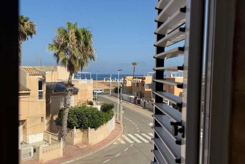 Wederverkoop - HUIS -
TORREVIEJA - Los Frutales
