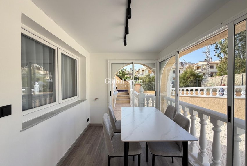 Wederverkoop - HUIS -
TORREVIEJA - Miramar - Torre Del Moro