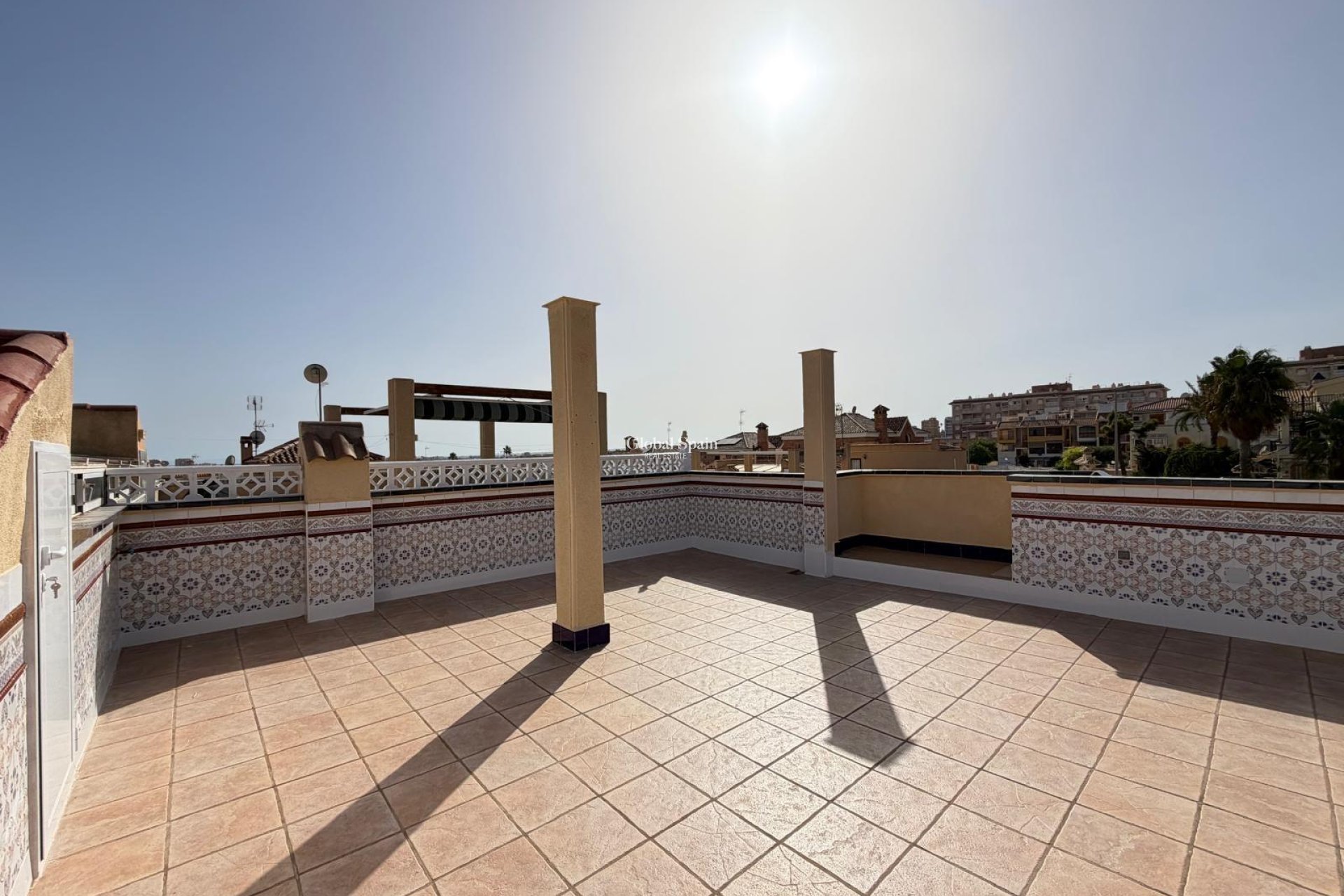 Wederverkoop - HUIS -
TORREVIEJA - Miramar - Torre Del Moro
