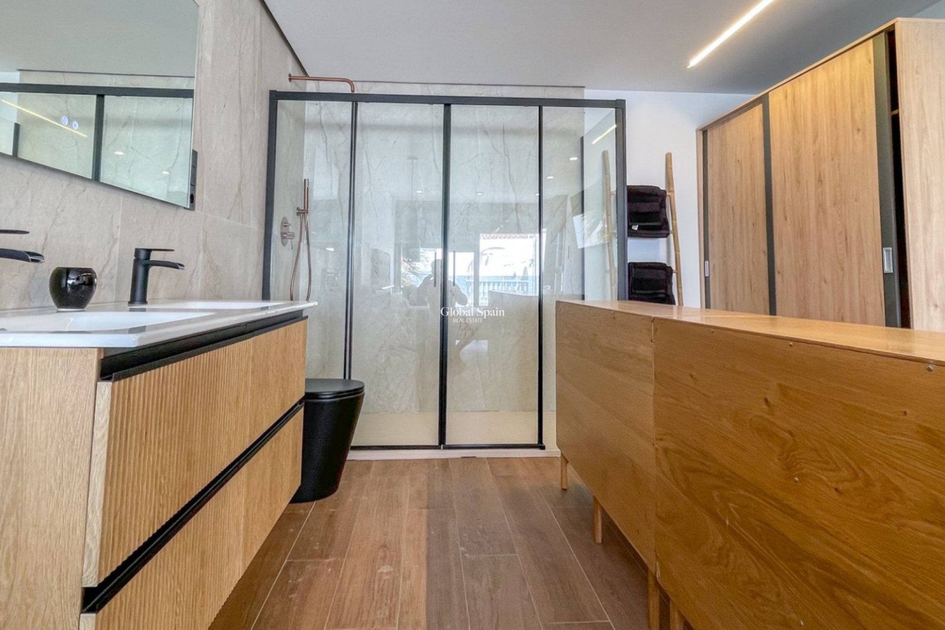 Wederverkoop - HUIS -
TORREVIEJA - Nueva Torrevieja - Aguas Nuevas