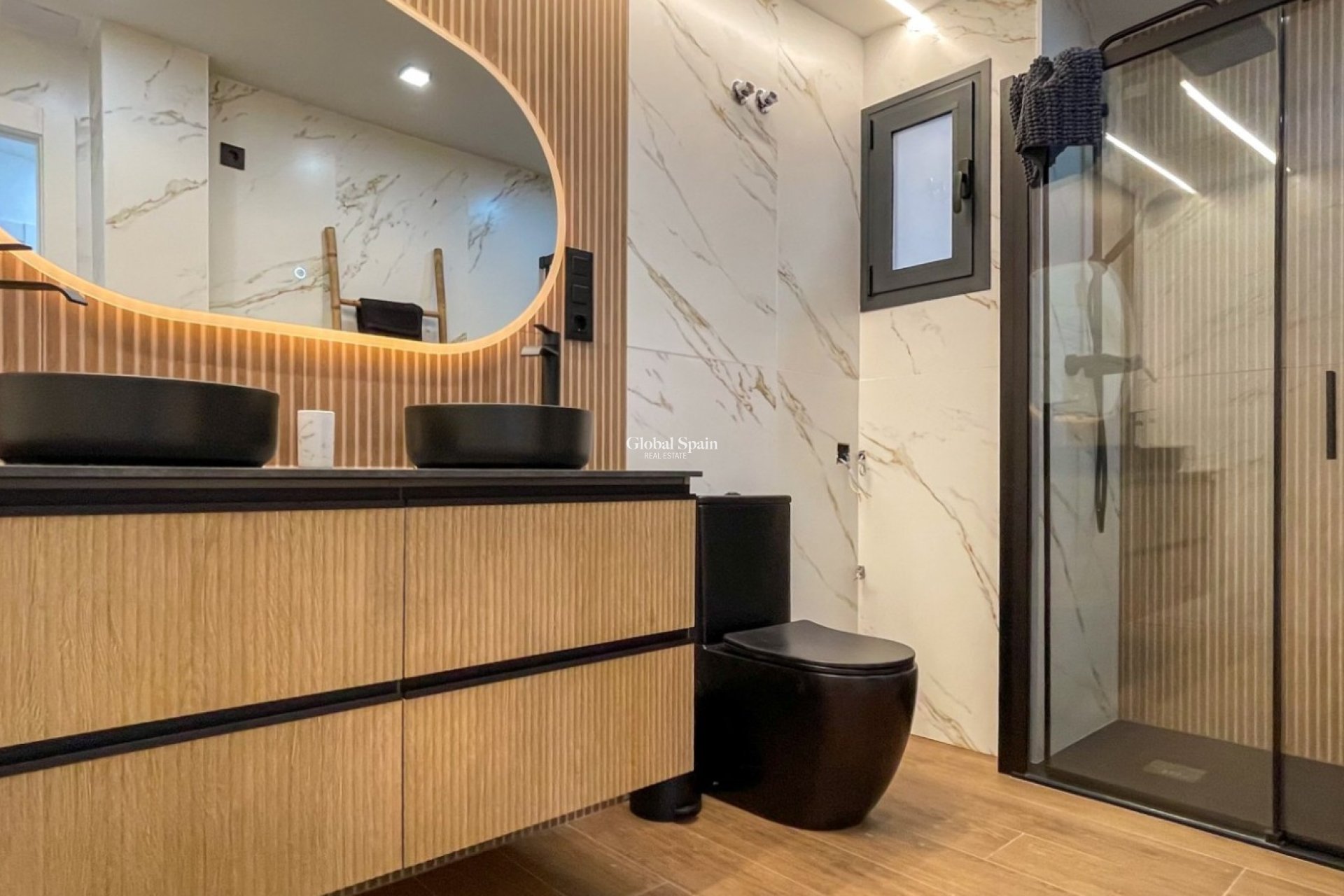 Wederverkoop - HUIS -
TORREVIEJA - Nueva Torrevieja - Aguas Nuevas