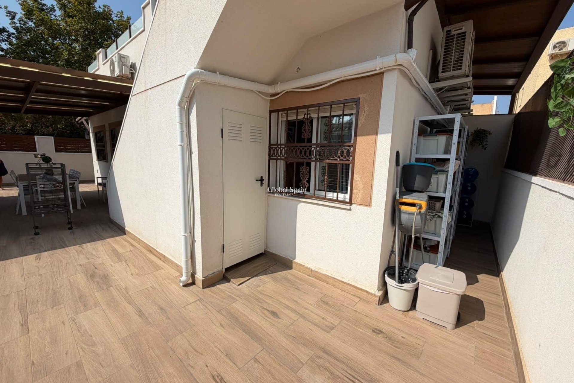Wederverkoop - HUIS -
TORREVIEJA - Nueva Torrevieja