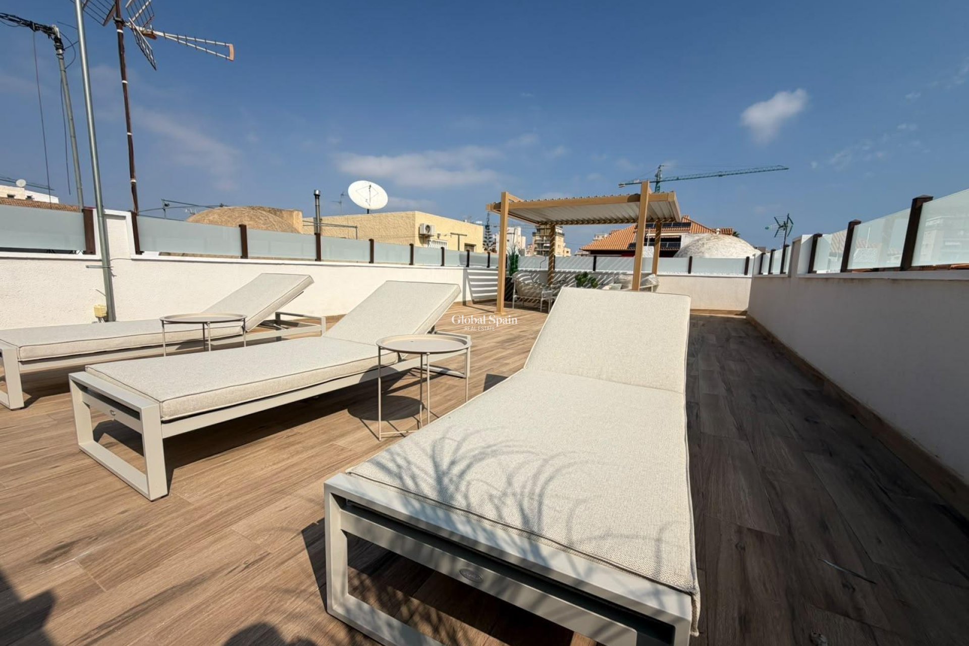 Wederverkoop - HUIS -
TORREVIEJA - Nueva Torrevieja