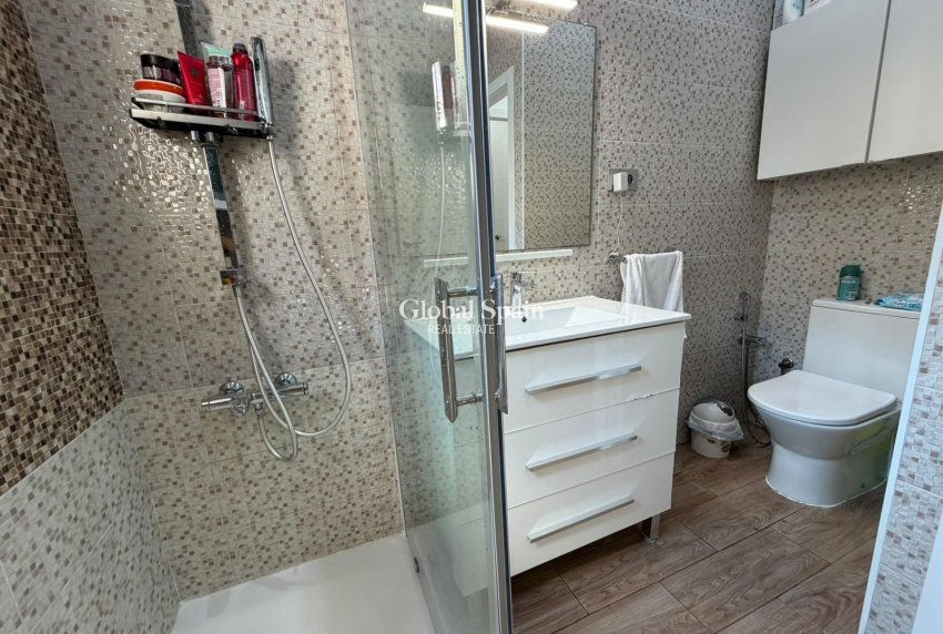 Wederverkoop - HUIS -
TORREVIEJA - Nueva Torrevieja