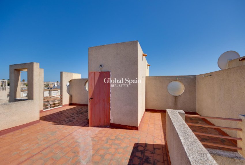 Wederverkoop - HUIS -
TORREVIEJA - Paraje Natural