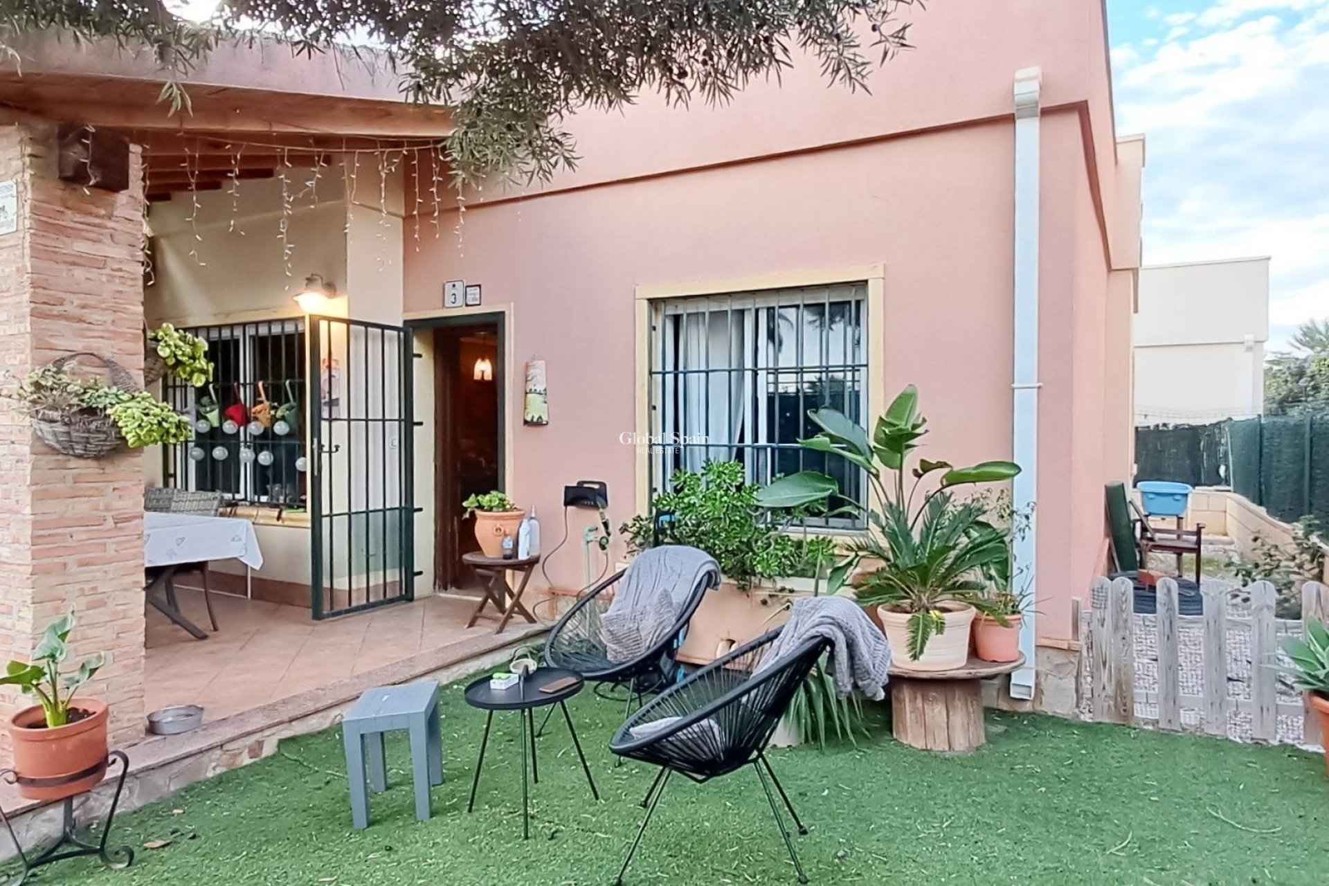 Wederverkoop - HUIS -
TORREVIEJA - Parque Acuático - Sector 25