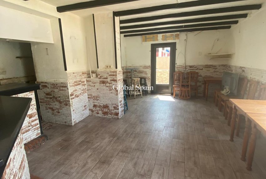 Wederverkoop - HUIS -
TORREVIEJA - Parque Acuático - Sector 25