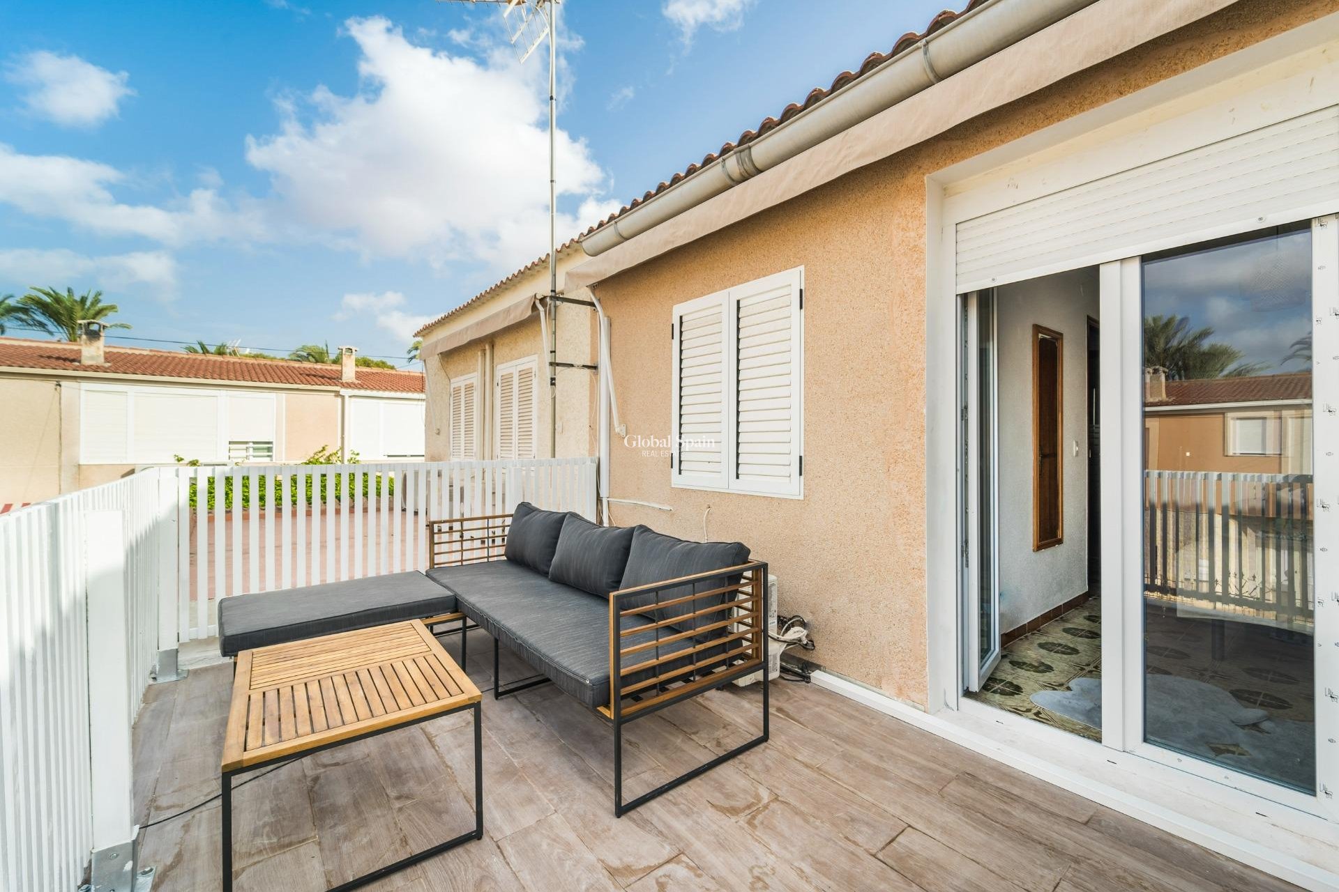 Wederverkoop - HUIS -
TORREVIEJA - Playa De Los Náufragos