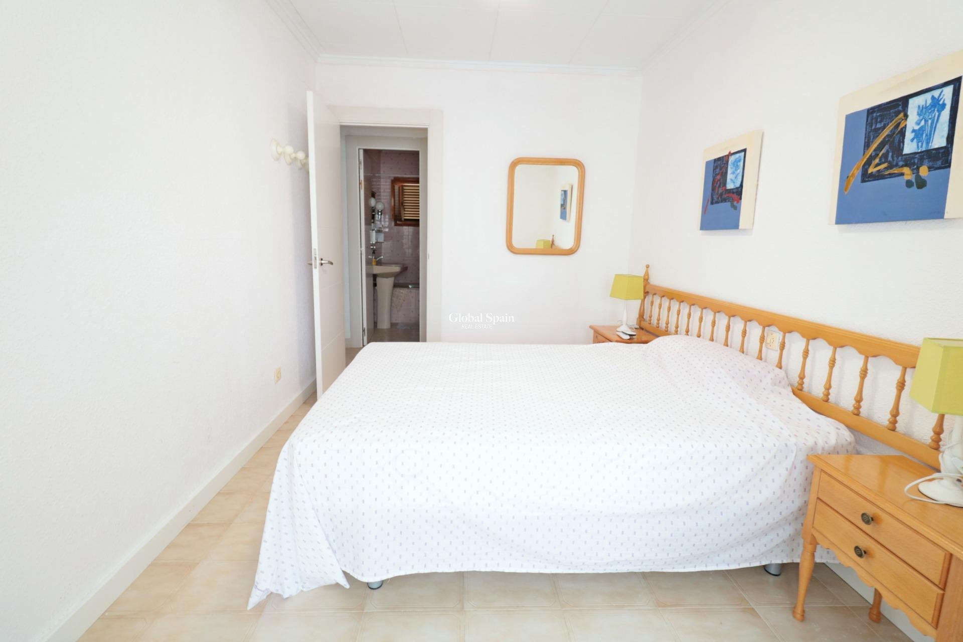 Wederverkoop - HUIS -
TORREVIEJA - Playa De Los Náufragos