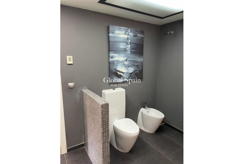 Wederverkoop - HUIS -
TORREVIEJA - Playa del Cura