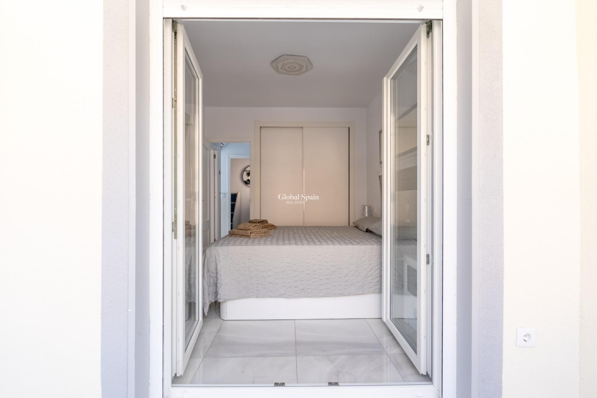 Wederverkoop - HUIS -
TORREVIEJA - Punta Prima