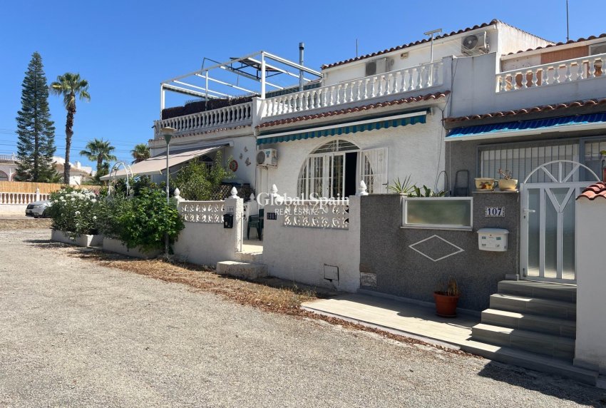 Wederverkoop - HUIS -
TORREVIEJA - San Luis