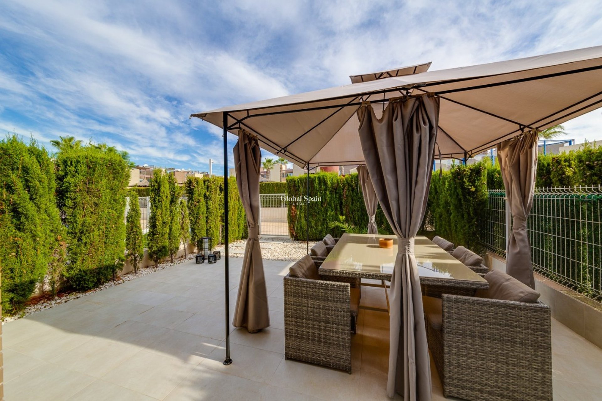 Wederverkoop - HUIS -
TORREVIEJA - Sector 25