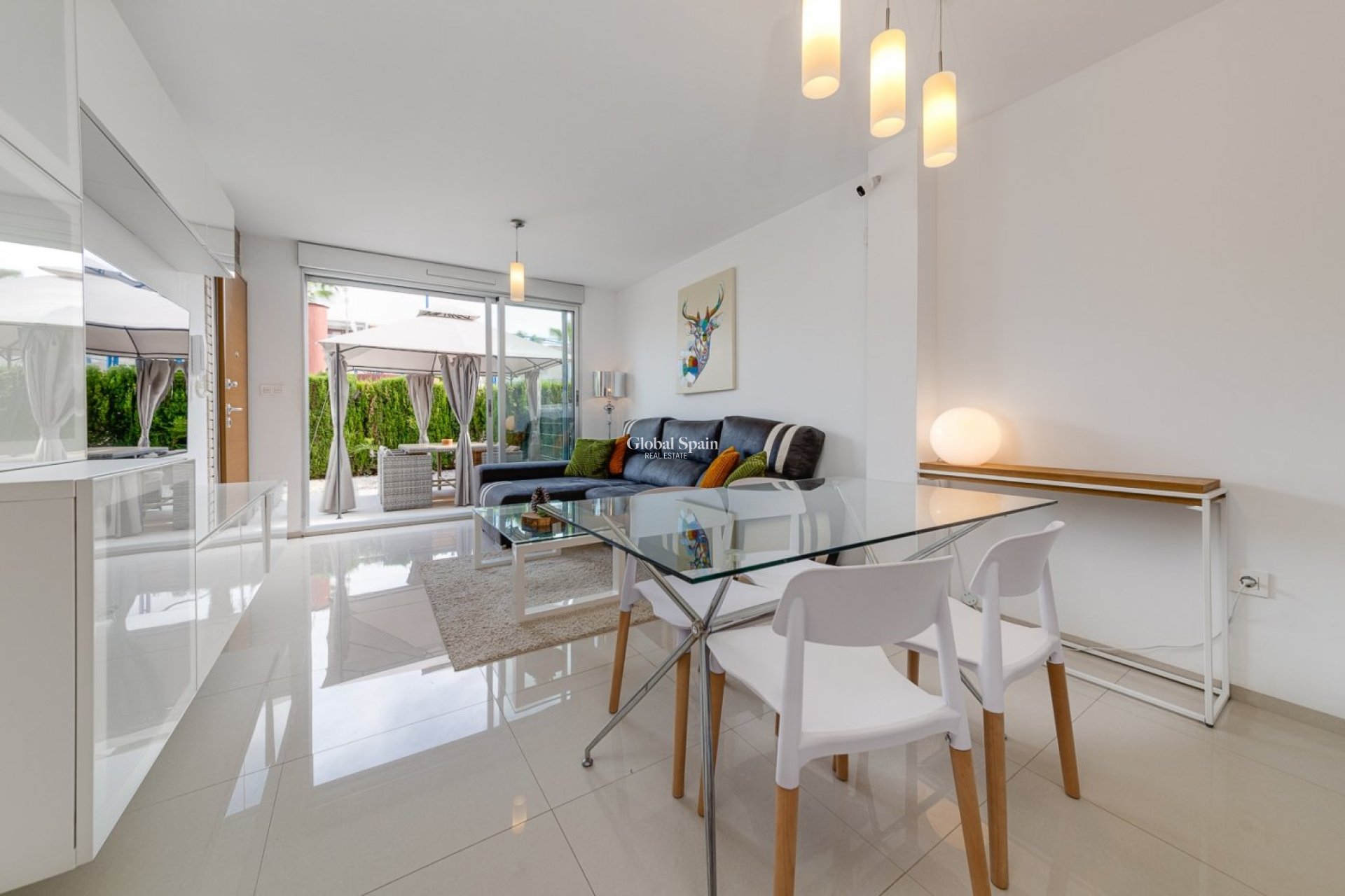 Wederverkoop - HUIS -
TORREVIEJA - Sector 25