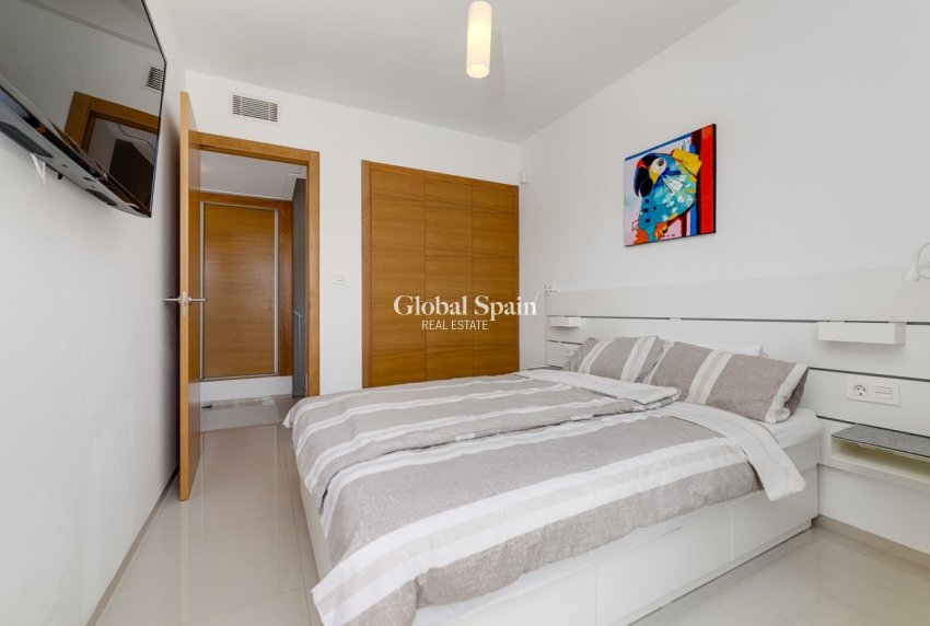 Wederverkoop - HUIS -
TORREVIEJA - Sector 25