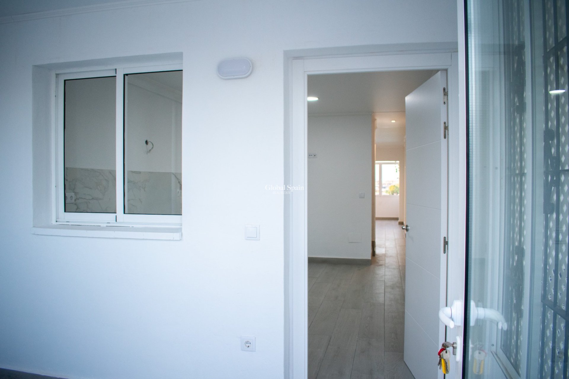 Wederverkoop - HUIS -
TORREVIEJA - Torreblanca