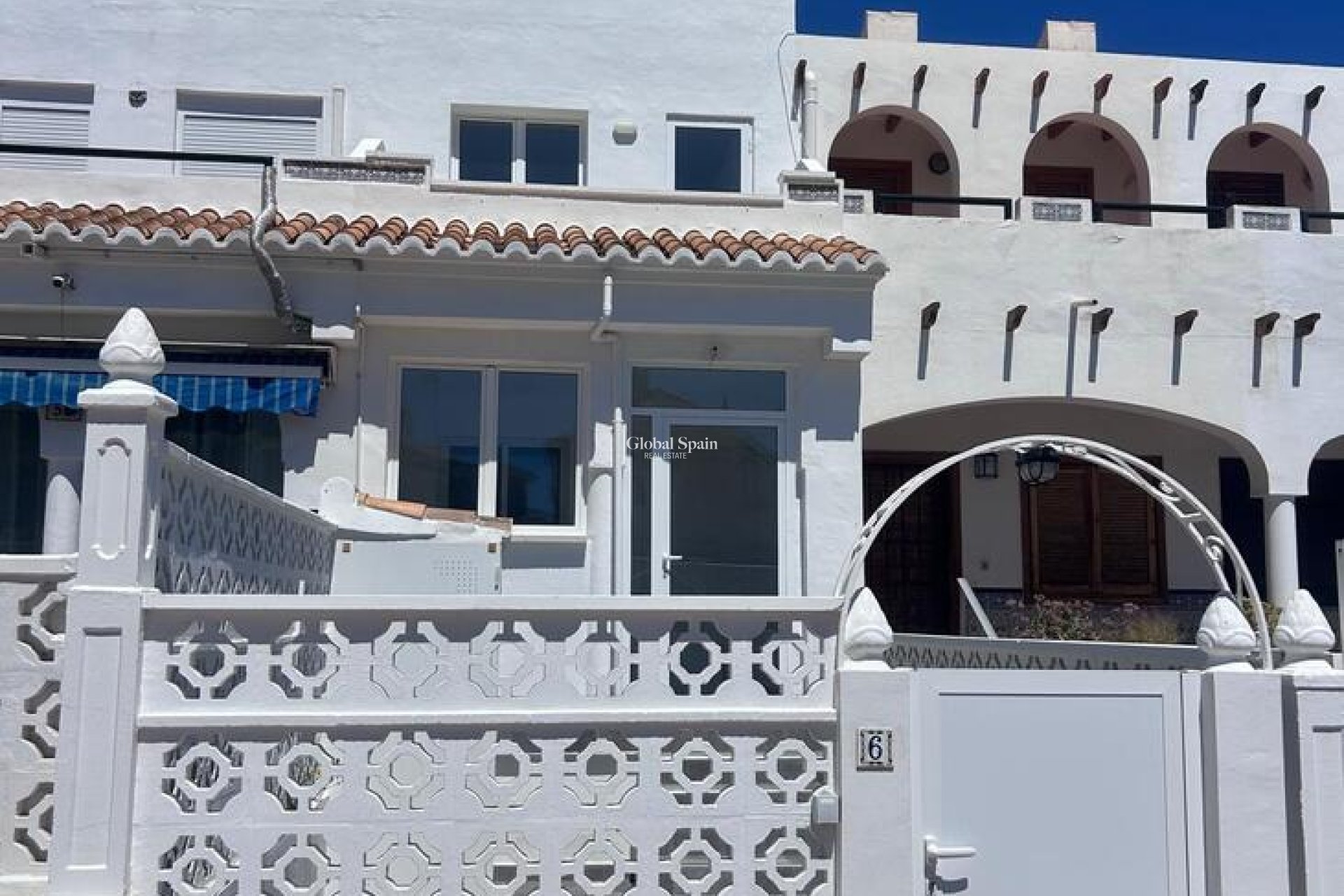 Wederverkoop - HUIS -
TORREVIEJA - Torreblanca
