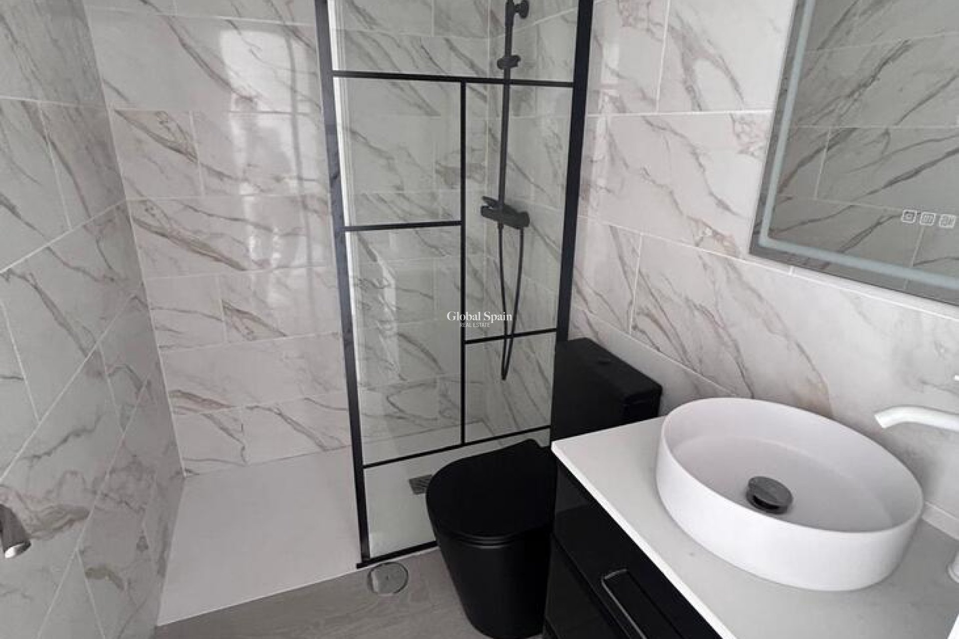 Wederverkoop - HUIS -
TORREVIEJA - Torreblanca