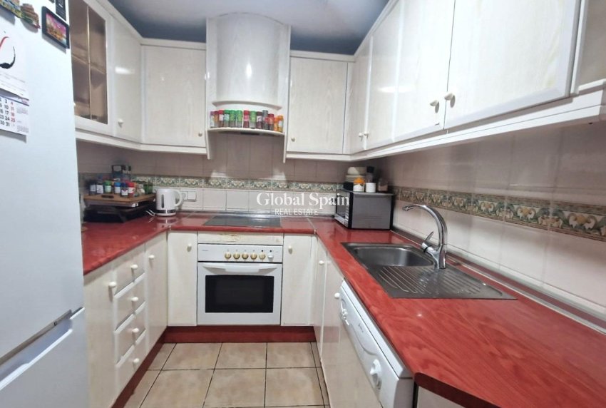Wederverkoop - HUIS -
TORREVIEJA - Torreblanca