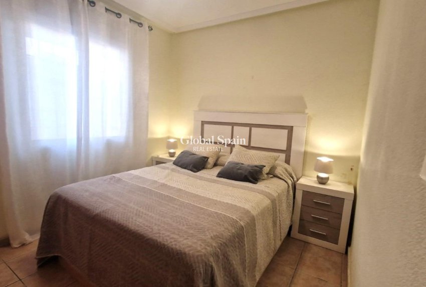 Wederverkoop - HUIS -
TORREVIEJA - Torreblanca