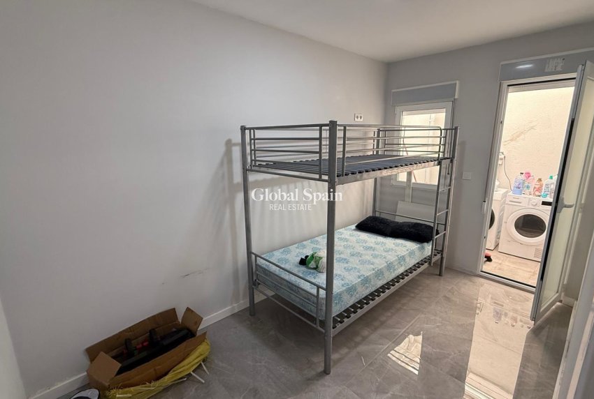 Wederverkoop - HUIS -
TORREVIEJA - Torreta Florida