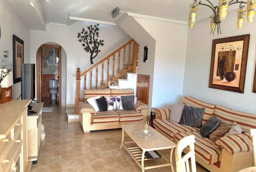 Wederverkoop - HUIS -
TORREVIEJA - Torretas