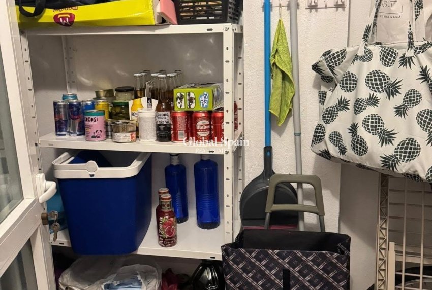 Wederverkoop - HUIS -
TORREVIEJA - Torretas