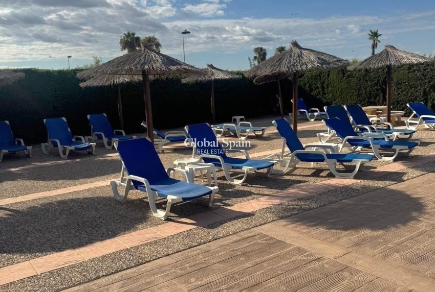 Wederverkoop - HUIS -
TORREVIEJA - Torretas