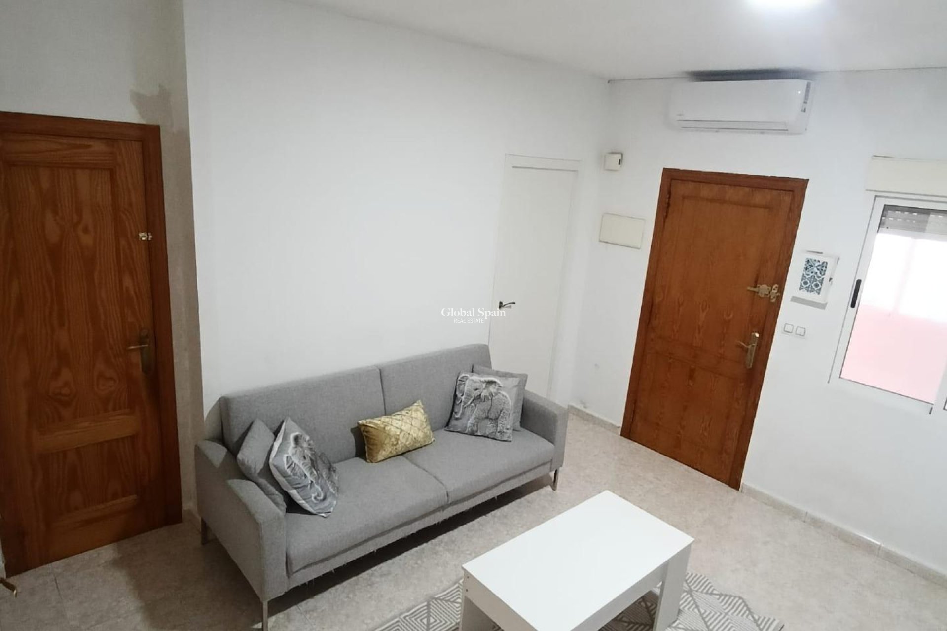 Wederverkoop - HUIS -
TORREVIEJA - Torretas