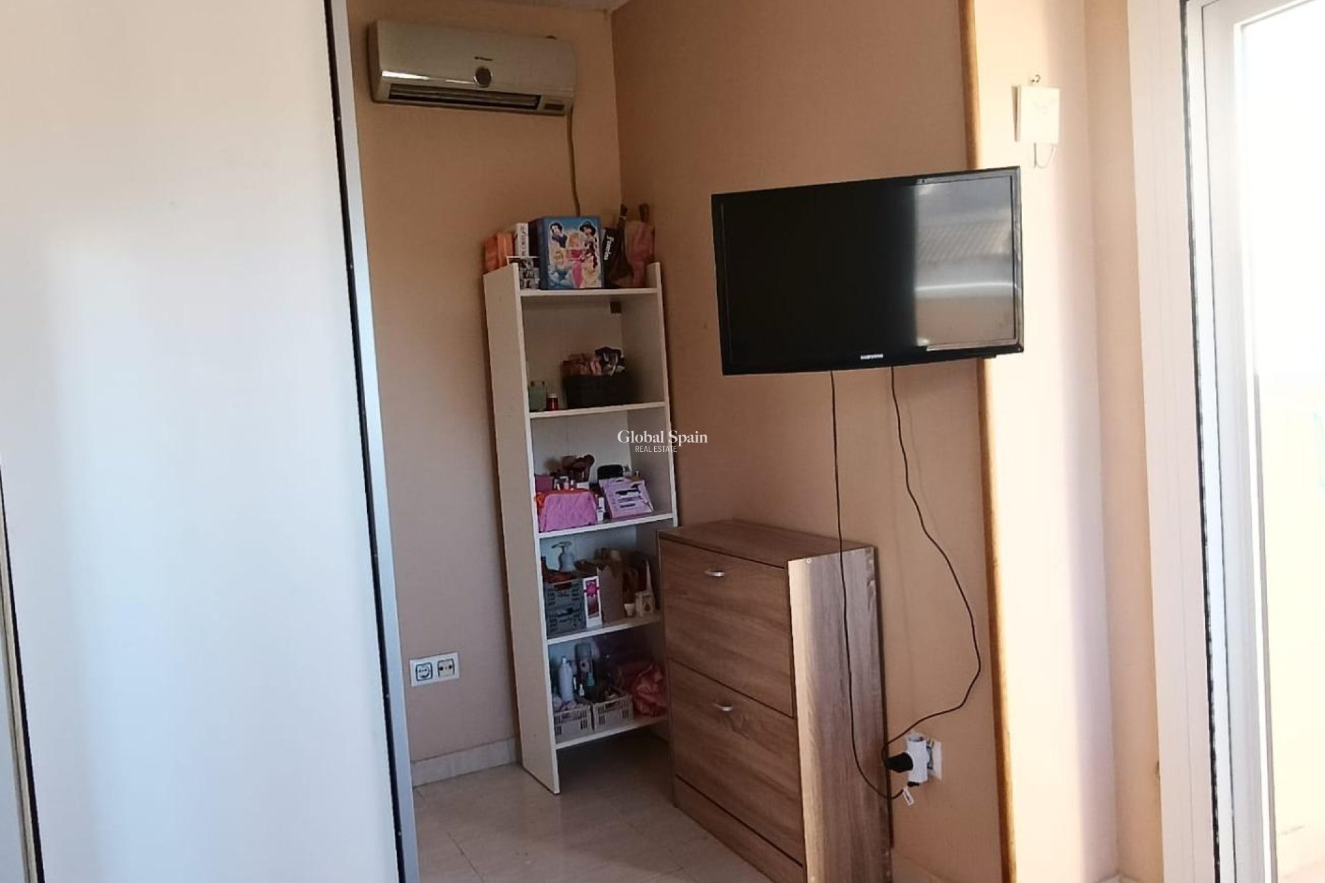 Wederverkoop - HUIS -
TORREVIEJA - Torretas