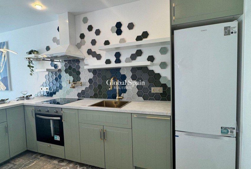 Wederverkoop - HUIS -
TORREVIEJA - Torretas