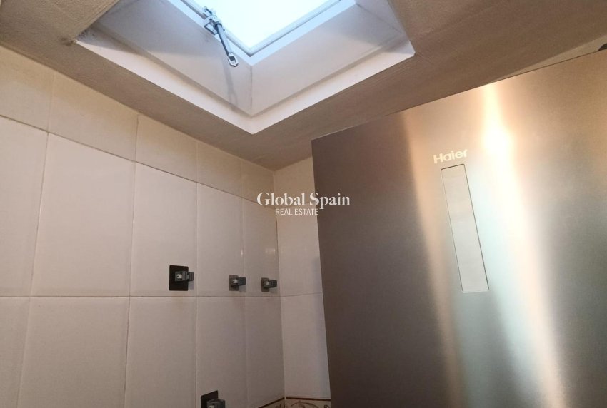 Wederverkoop - HUIS -
TORREVIEJA - Torretas