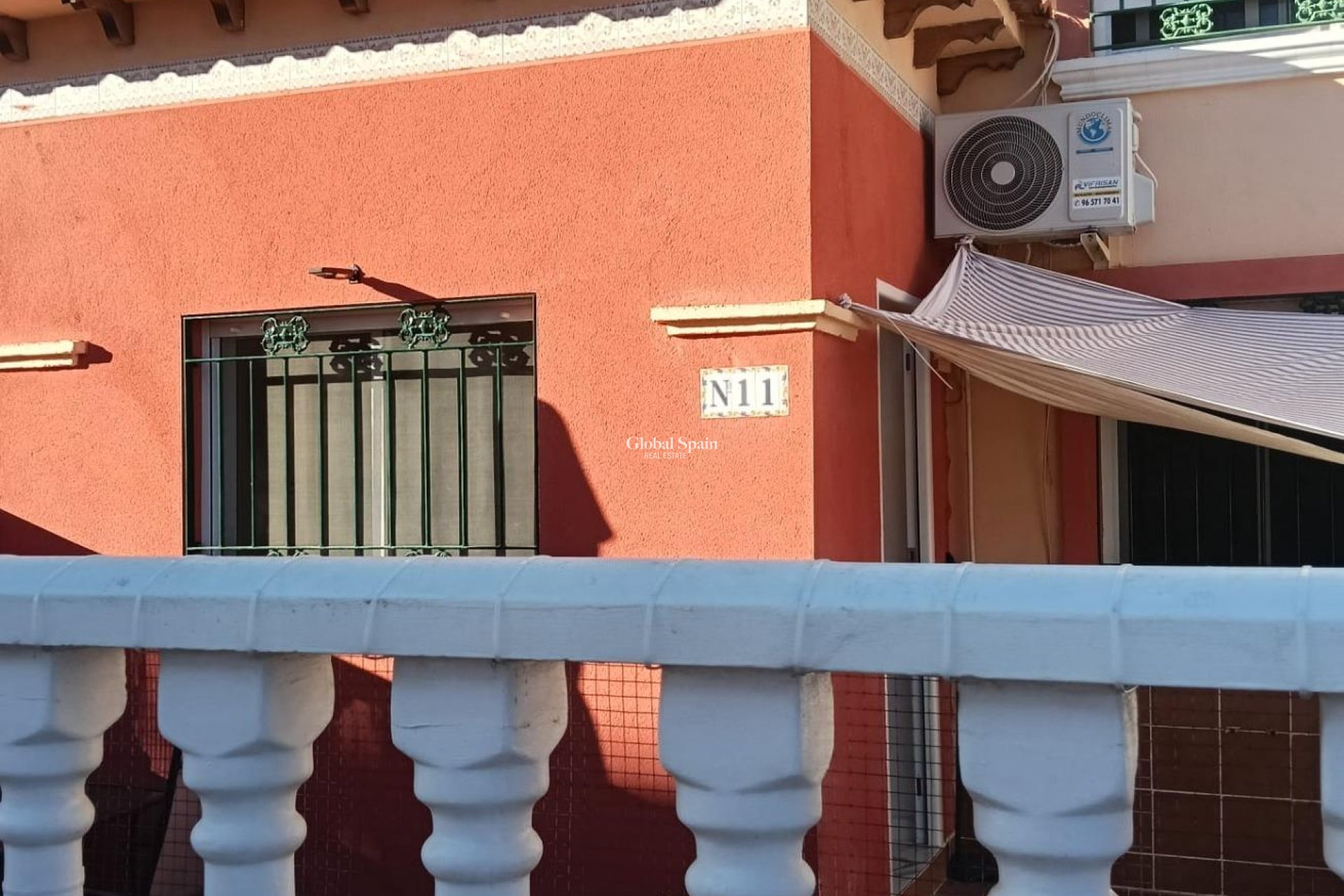 Wederverkoop - HUIS -
TORREVIEJA - Torretas