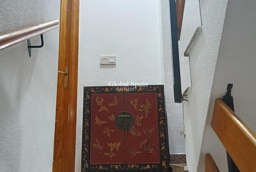 Wederverkoop - HUIS -
TORREVIEJA - Torretas