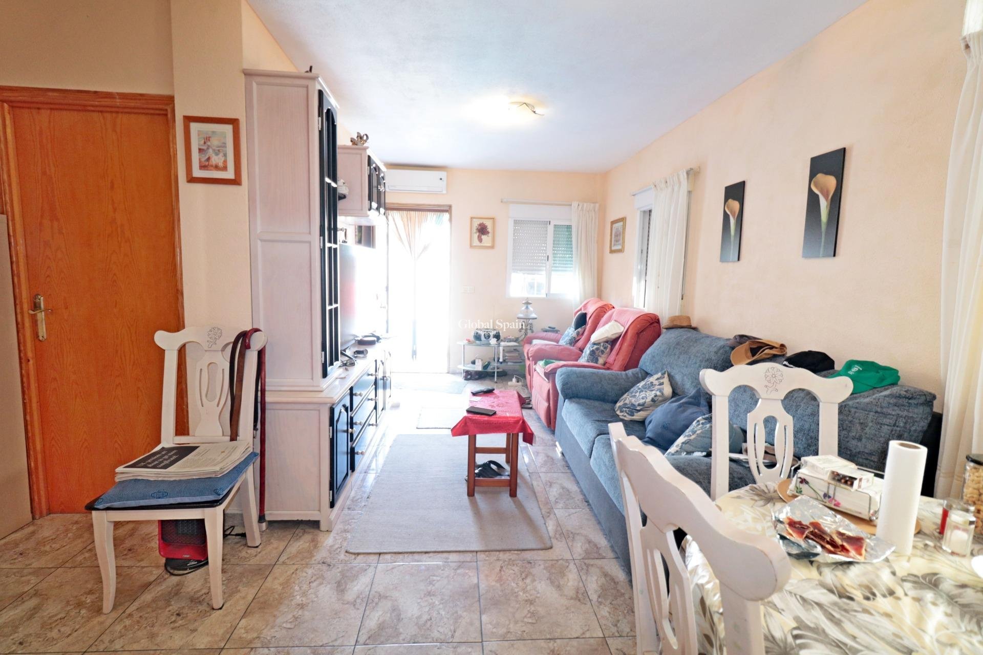 Wederverkoop - HUIS -
TORREVIEJA - Torretas
