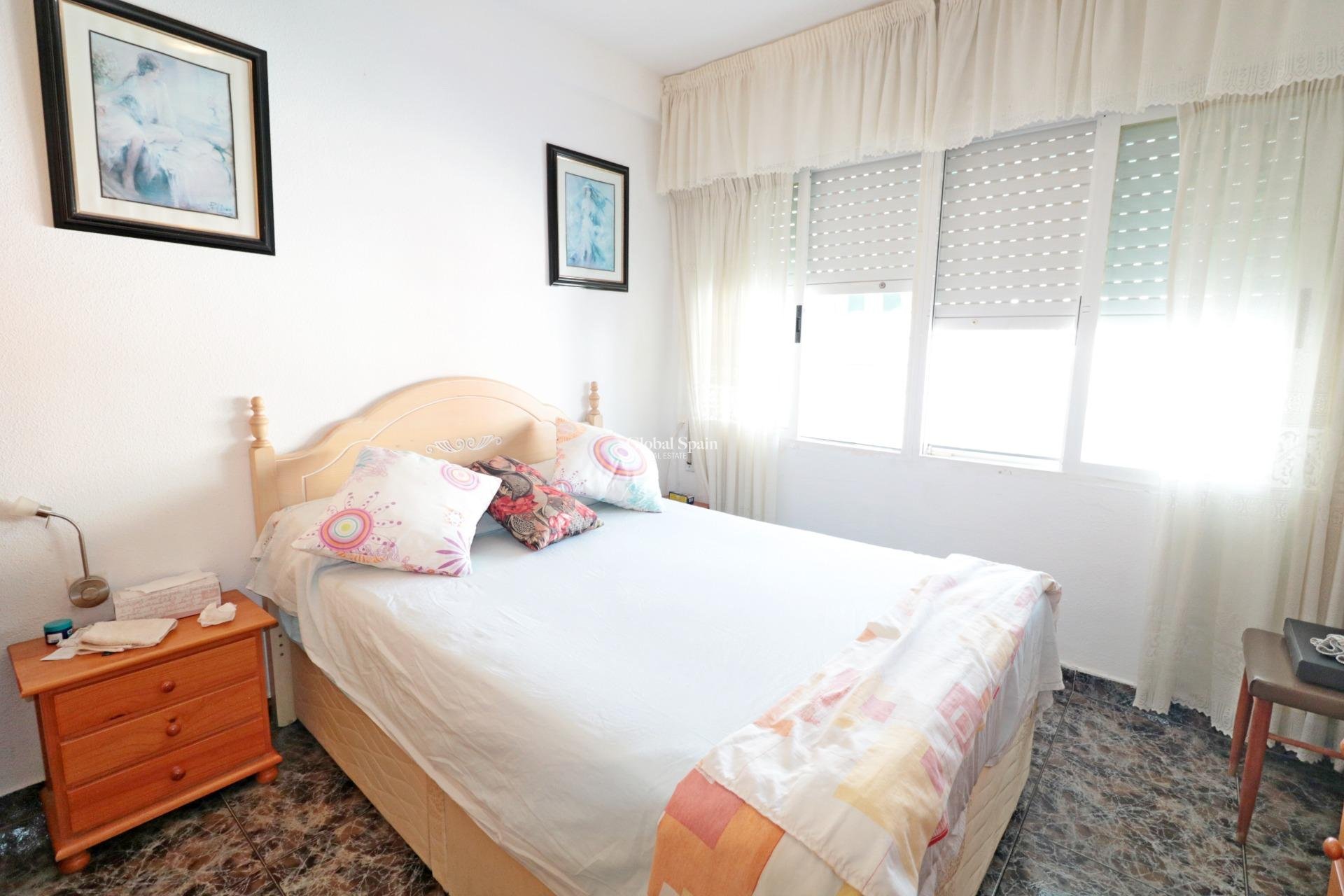 Wederverkoop - HUIS -
TORREVIEJA - Torretas