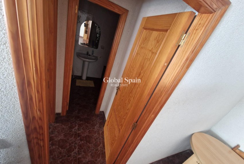 Wederverkoop - HUIS -
TORREVIEJA - Torrevieja